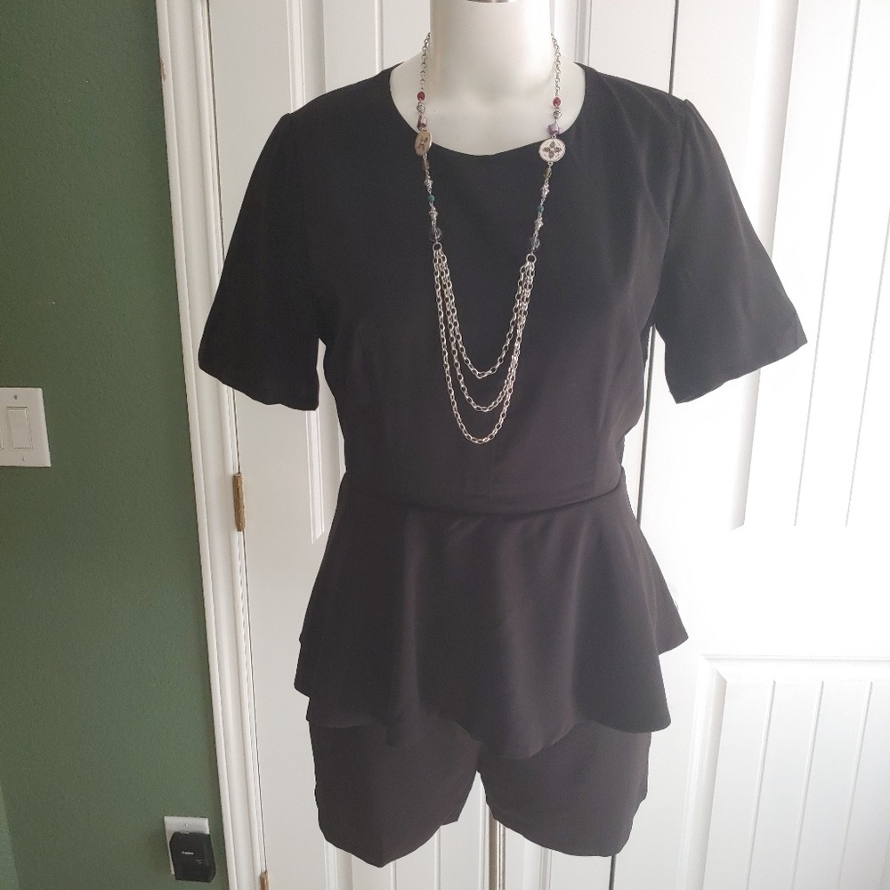 E.SSUE Lace Boutique Boho Chic Romper Juniors L